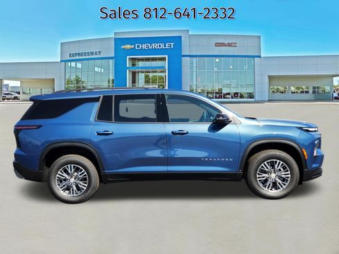 New 2026 Chevrolet Traverse LT FWD image 5