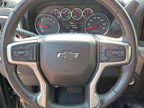 Certified 2019 Chevrolet Silverado 1500 RST AWD/4WD image 16