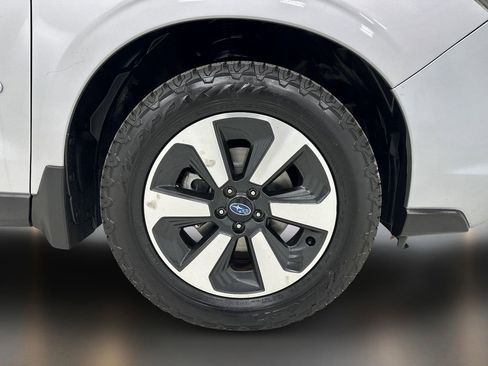 Used 2018 Subaru Forester 2.5i Premium w/ Protection Package #1 AWD/4WD image 10