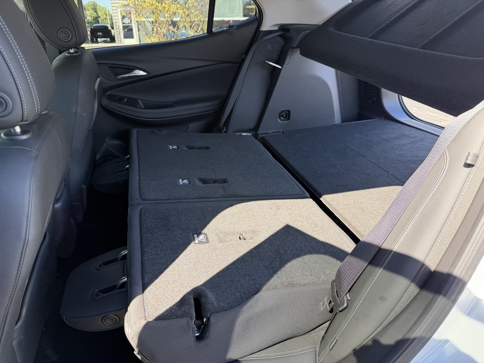 Used 2022 Buick Encore GX Preferred w/ Sport Touring Package FWD image 23