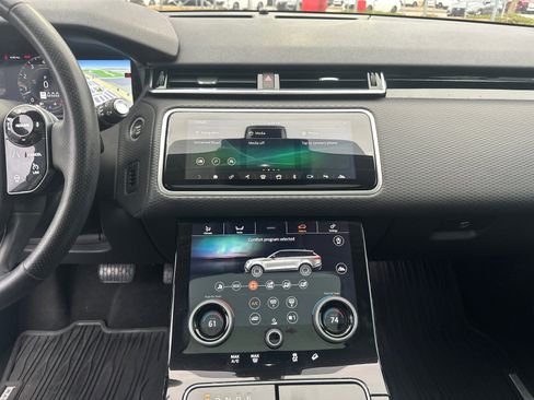 Used 2019 Land Rover Range Rover Velar S image 28