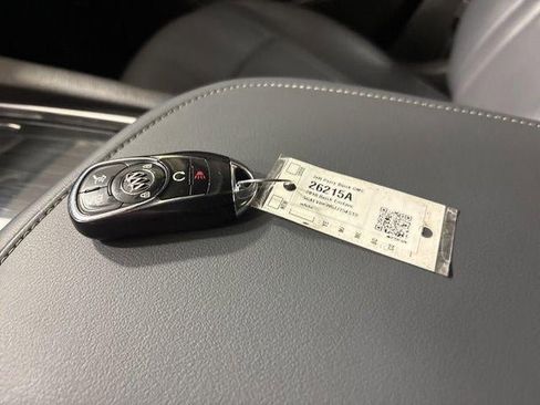 Used 2018 Buick Enclave Premium image 30