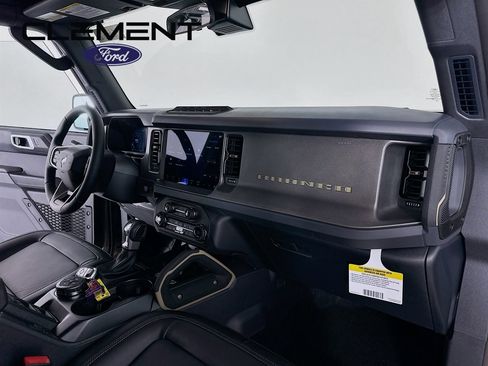 New 2026 Ford Bronco Badlands AWD/4WD image 32