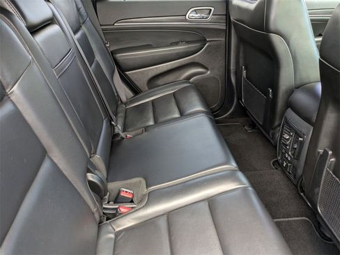 Used 2019 Jeep Grand Cherokee Limited image 37