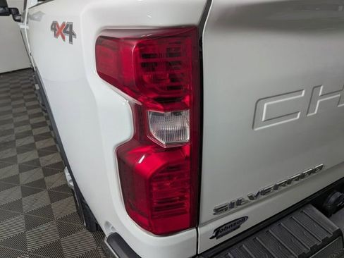 Certified 2024 Chevrolet Silverado 2500 LT image 13