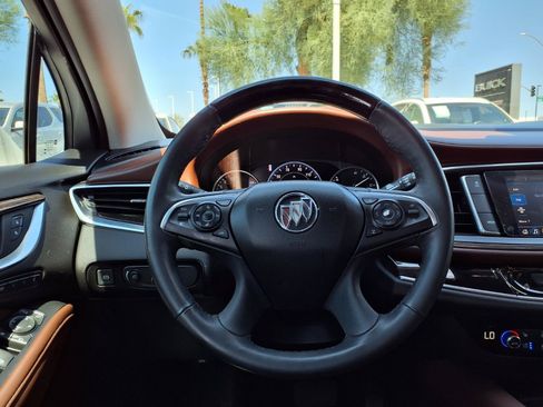 Used 2021 Buick Enclave Avenir w/ Avenir Technology Package FWD image 19