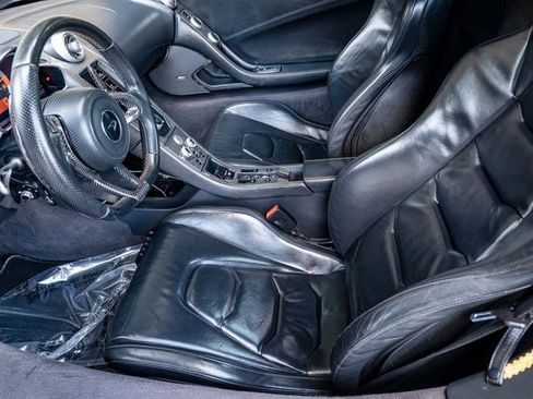 Used 2016 McLaren 650S Spider image 39