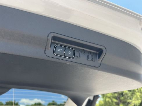 New 2026 Ford Explorer Active RWD image 18