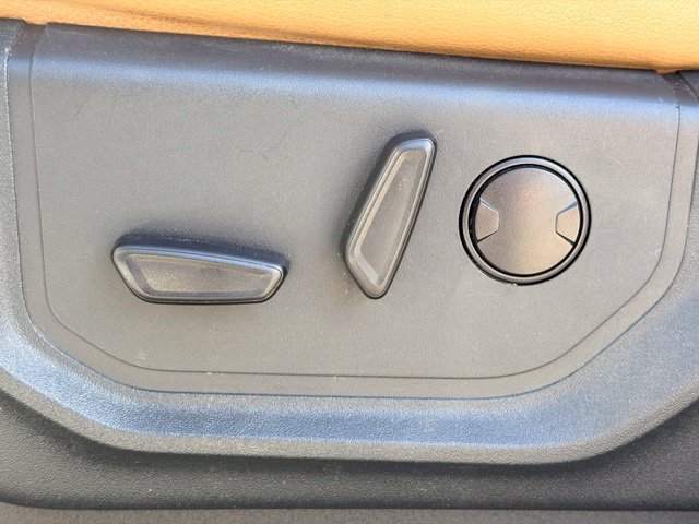 Used 2022 Ford F450 Lariat w/ Lariat Value Package AWD/4WD image 15