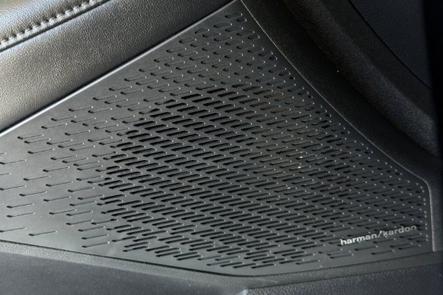 Used 2024 Hyundai Palisade Limited FWD image 23