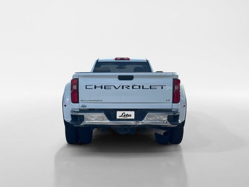Used 2022 Chevrolet Silverado 3500 LT w/ Convenience Package AWD/4WD image 5