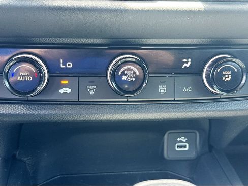 Used 2023 Honda HR-V LX image 16