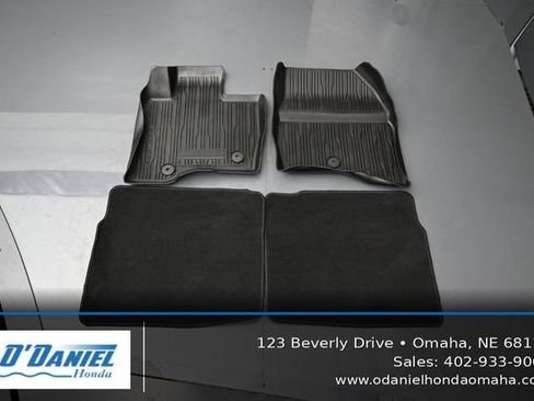 Used 2016 Ford Explorer XLT w/ Equipment Group 202A AWD/4WD image 40