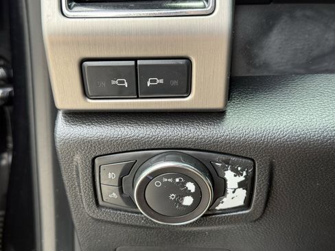Used 2019 Ford F250 Platinum w/ Platinum Ultimate Package AWD/4WD image 24