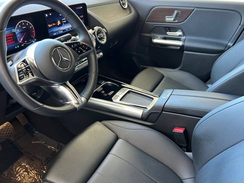 Used 2025 Mercedes-Benz GLA 250 image 13