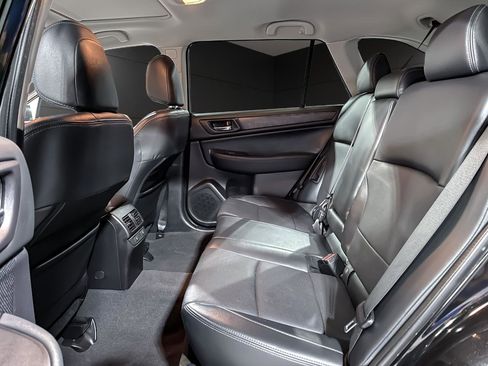 Used 2017 Subaru Outback 2.5i Limited image 13