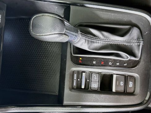 Used 2024 Honda CR-V LX image 19