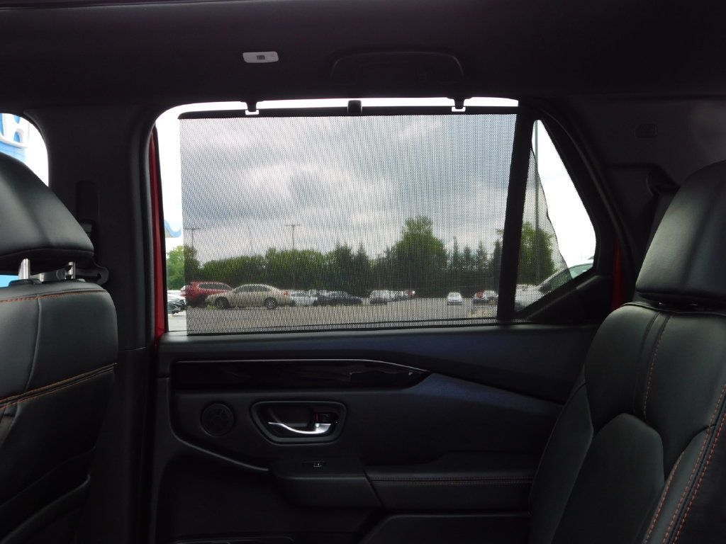 Used 2023 Honda Pilot TrailSport image 24