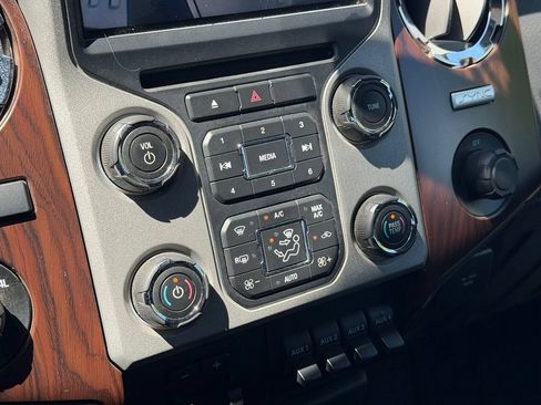 Used 2016 Ford F350 Lariat w/ Lariat Ultimate Package AWD/4WD image 16