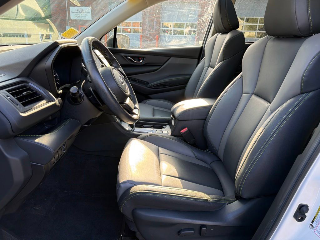 Used 2023 Subaru Ascent Onyx Edition AWD/4WD image 16