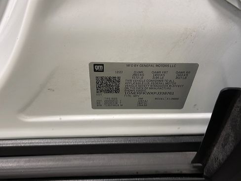Used 2023 Chevrolet Traverse LS w/ Safety Package FWD image 19