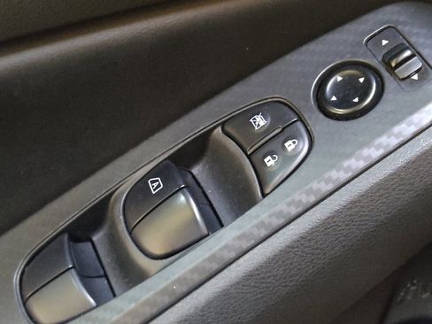 Used 2024 Nissan Altima 2.5 SV image 27