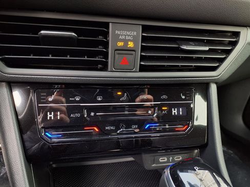 New 2026 Volkswagen Jetta Sport FWD image 9