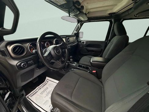 Used 2018 Jeep Wrangler Unlimited Sport S image 21