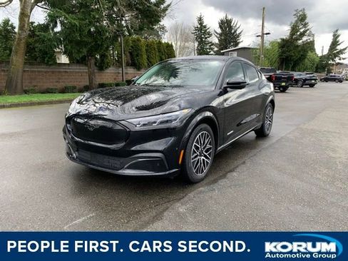 Used 2024 Ford Mustang Mach-E Premium image 1