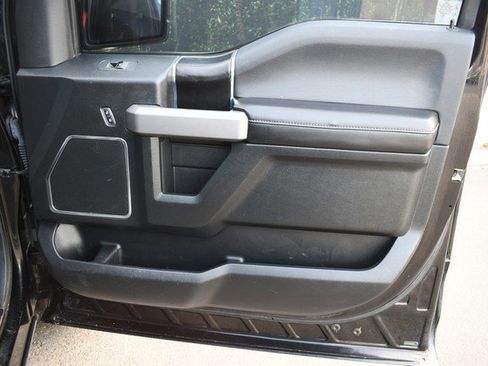 Used 2019 Ford F150 Platinum w/ Equipment Group 701A Luxury AWD/4WD image 24