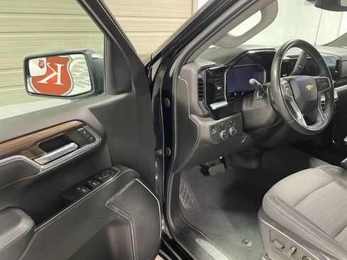 Used 2023 Chevrolet Silverado 1500 LT AWD/4WD image 10