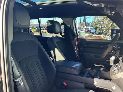 Used 2023 Land Rover Defender 110 Carpathian Edition image 7