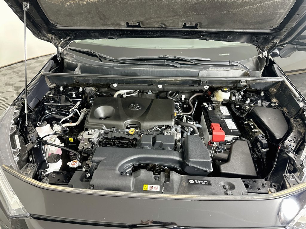 Certified 2025 Toyota RAV4 XLE FWD image 29