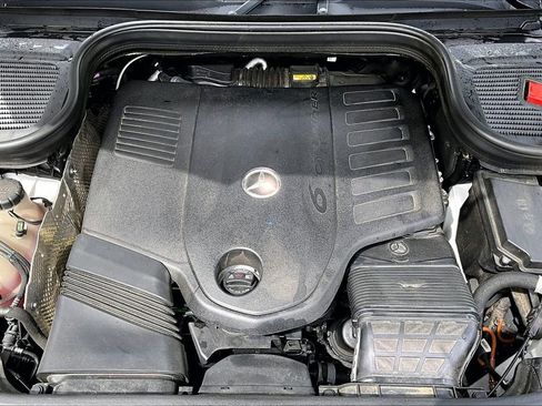 Certified 2024 Mercedes-Benz GLE 450 4MATIC image 34