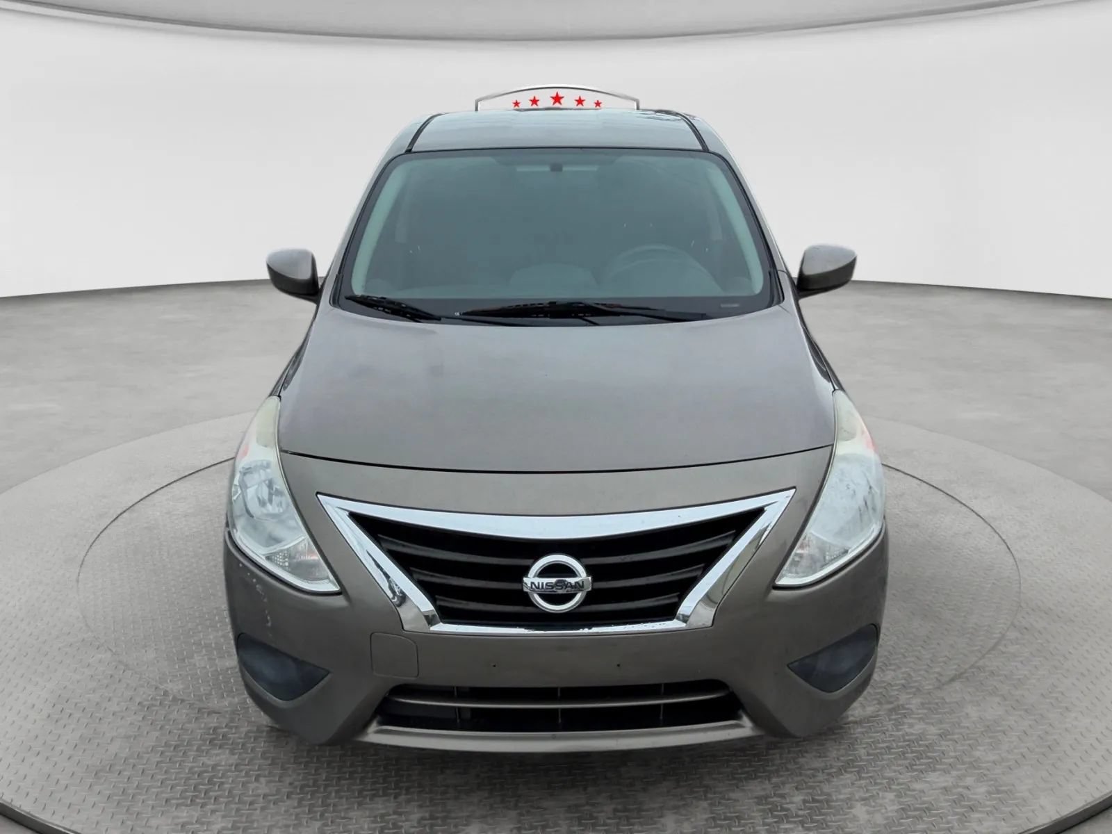 Used 2015 Nissan Versa SV FWD image 8
