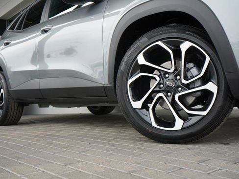 New 2026 Chevrolet Trax RS w/ Sunroof Package image 10