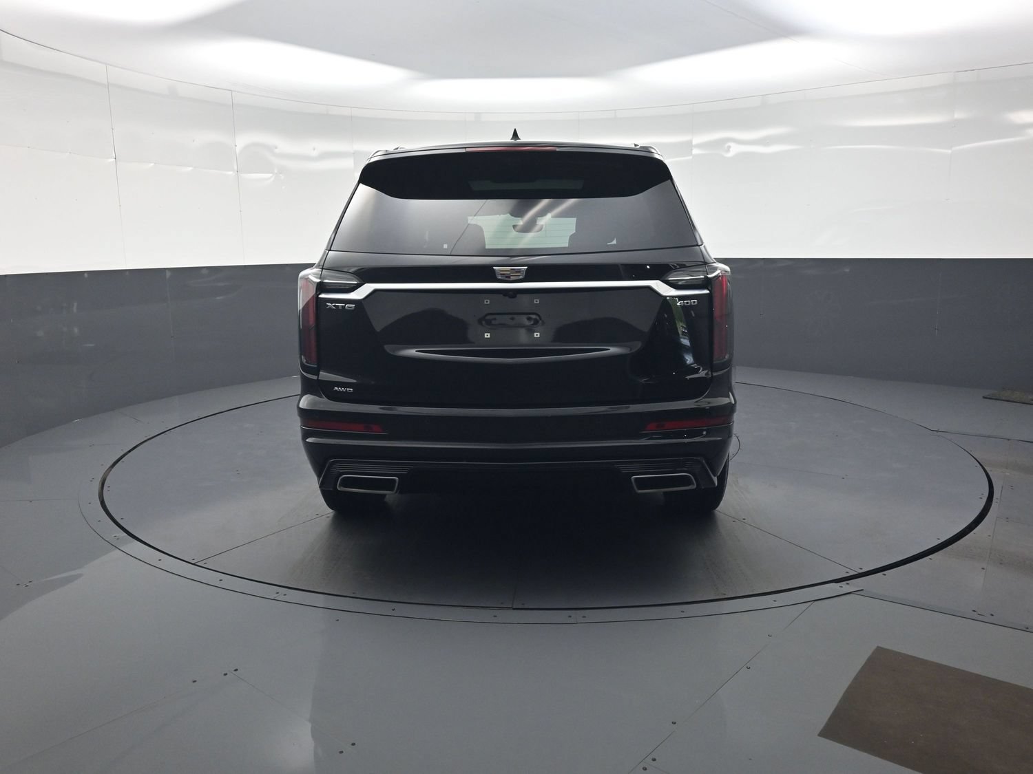 Used 2024 Cadillac XT6 Sport w/ Technology Package AWD/4WD image 4