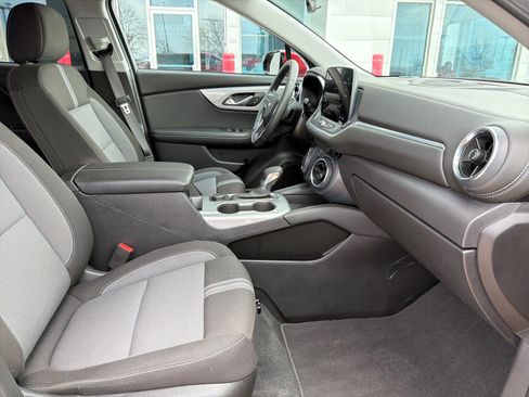 Used 2025 Chevrolet Blazer LT image 29