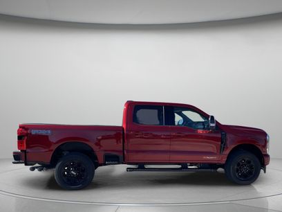 New 2026 Ford F250 Lariat w/ Black Appearance Package