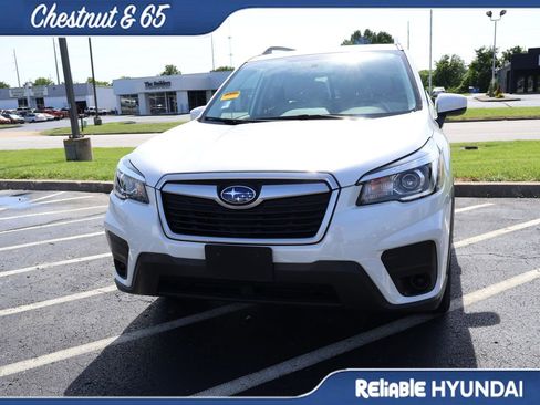 Used 2019 Subaru Forester Premium AWD/4WD image 8