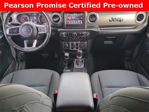 Used 2018 Jeep Wrangler Unlimited Sahara image 14