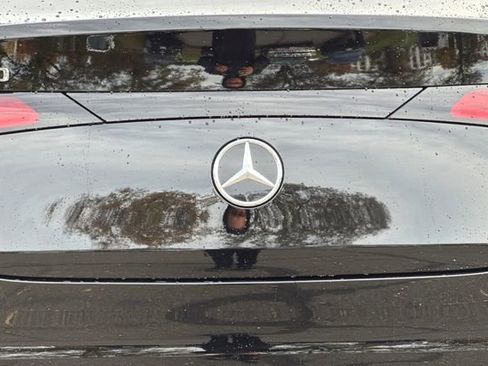 Used 2025 Mercedes-Benz GLC 300 4MATIC image 49