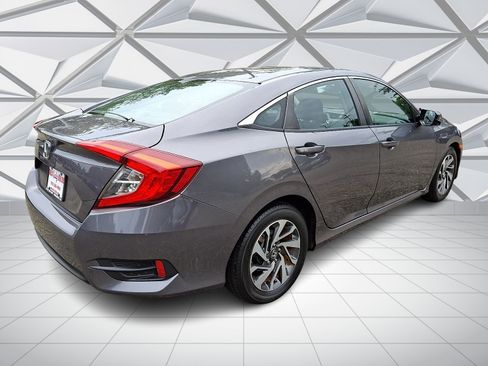 Used 2016 Honda Civic EX image 11