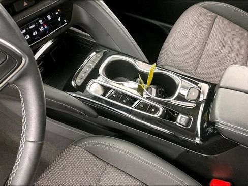 Certified 2023 Buick Envision Preferred AWD/4WD image 15