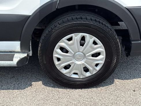 Certified 2025 Ford Transit 250 Low Roof w/ Exterior Upgrade Package RWD image 9