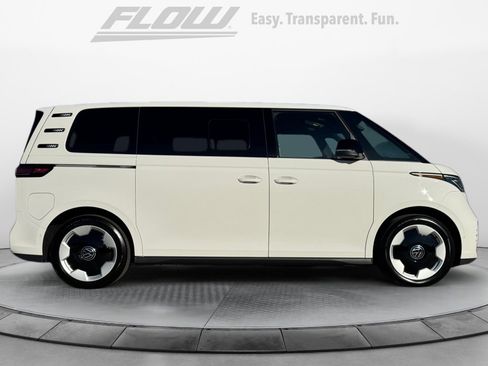 New 2025 Volkswagen ID. Buzz Pro S image 7