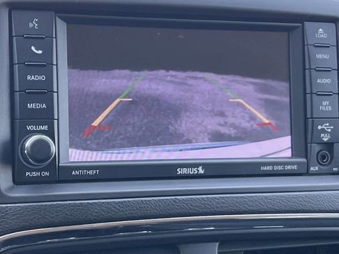 Used 2018 Dodge Grand Caravan SE w/ UConnect Hands-Free Group FWD image 23