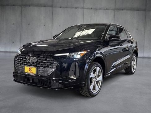 Certified 2025 Audi Q5 Premium w/ Premium Plus AWD/4WD image 1