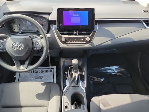 Used 2024 Toyota Corolla LE FWD image 11