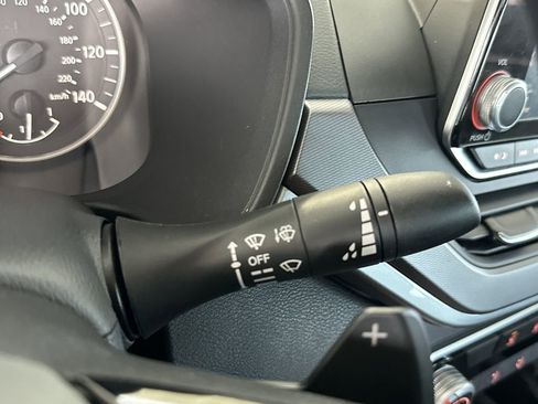 Used 2024 Nissan Altima 2.5 SR image 22